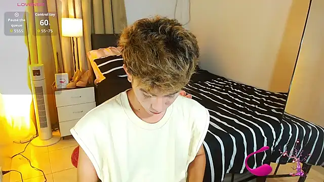 WildestTwink online show from July 28, 2026, 2:46 pm