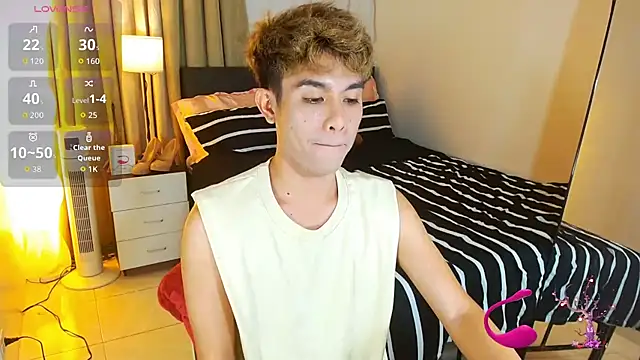 WildestTwink online show from July 28, 2026, 3:21 pm