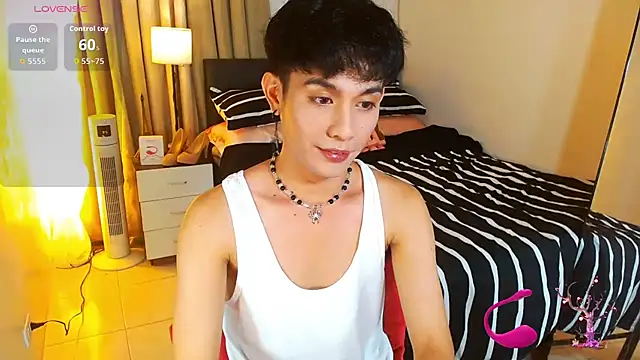 WildestTwink online show from July 31, 2026, 1:54 pm