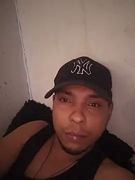 Snapshot of Corleone489 chatting on July 15, 2026, 2:55 pm Corleone489 online show from July 15, 2026, 2:55 pm