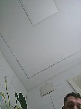 ktmtom247 online show from December 10, 2024, 3:52 am