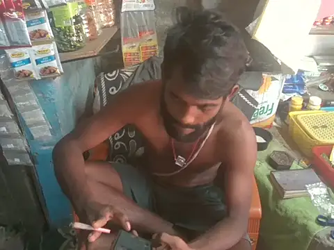 FriskyGender online show from November 13, 2025, 5:06 am