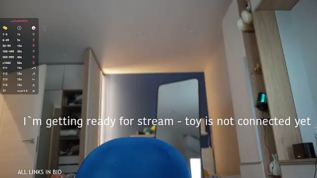 Snapshot of LAUREL_HAZEL chatting on February 15, 2025, 6:55 pm LAUREL HAZEL online show from February 15, 2025, 6:55 pm