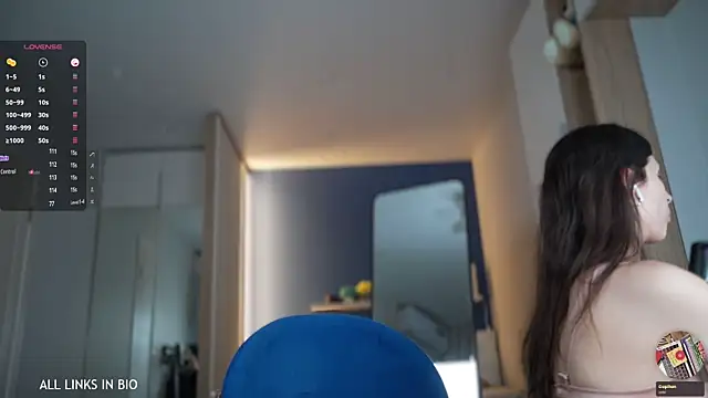 Snapshot of LAUREL_HAZEL chatting on February 20, 2025, 7:19 pm LAUREL HAZEL online show from February 20, 2025, 7:19 pm