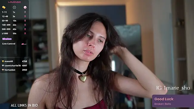 Snapshot of LAUREL_HAZEL chatting on October 25, 2025, 6:13 pm LAUREL HAZEL online show from October 25, 2025, 6:13 pm