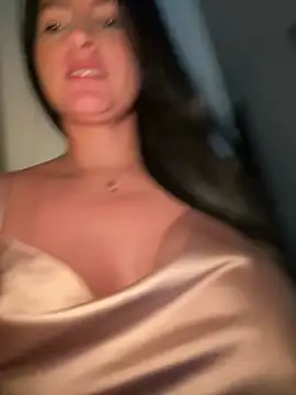 Snapshot of Carolina_Novoa chatting on March 5, 2025, 8:21 pm Carolina Novoa online show from March 5, 2025, 8:21 pm