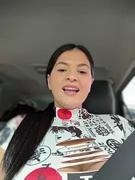 Snapshot of Carolina_Novoa chatting on November 5, 2025, 7:14 pm Carolina Novoa online show from November 5, 2025, 7:14 pm