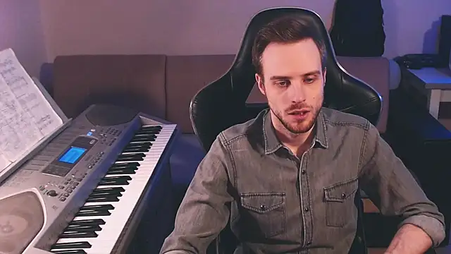 Sweetparker online show from April 16, 2026, 8:09 pm