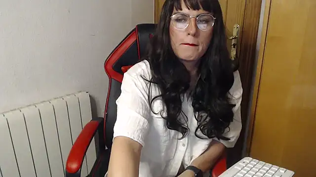 Chic desire online show from March 10, 2026, 8:47 pm