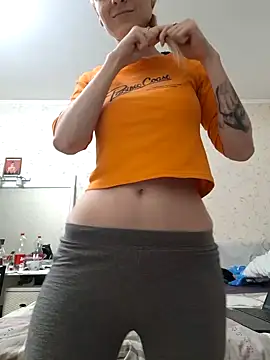 YogisticJuli666 online show from January 27, 2025, 6:41 am