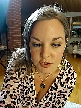 SwedishJennifer online show from November 18, 2025, 3:38 pm