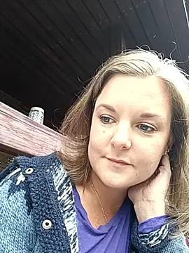 SwedishJennifer online show from June 16, 2026, 1:14 pm