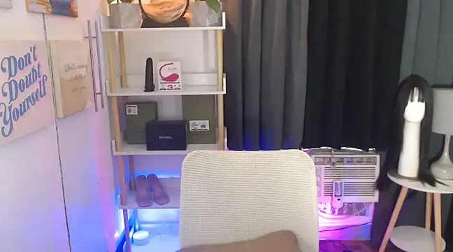 Snapshot of AsianMariaTs chatting on December 4, 2024, 5:55 pm AsianMariaTs online show from December 4, 2024, 5:55 pm