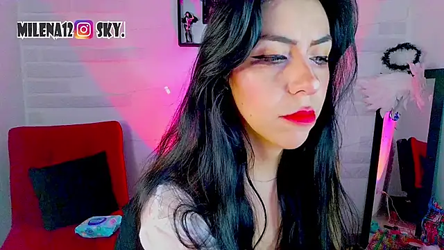 sky girl1 online show from November 25, 2025, 3:39 am