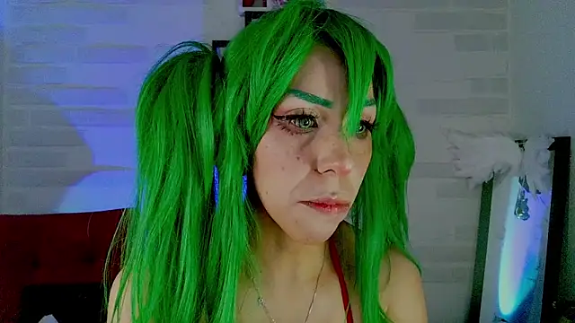 sky girl1 online show from December 16, 2025, 6:07 am