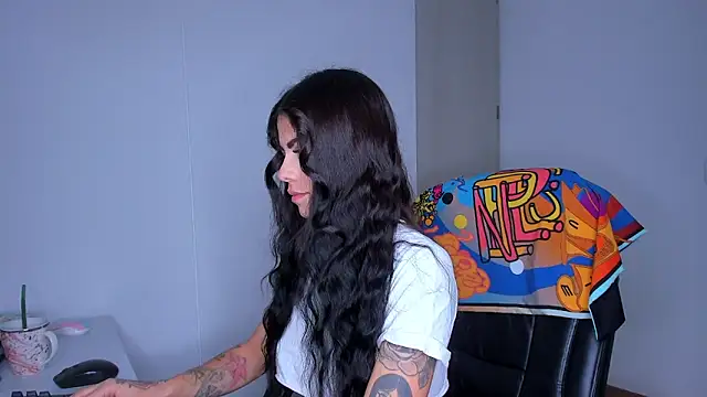 Lisegg  online show from March 24, 2026, 10:09 am