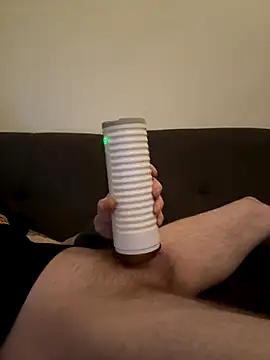 Snapshot of LionBoy1976 chatting on November 18, 2025, 5:45 am LionBoy1976 online show from November 18, 2025, 5:45 am