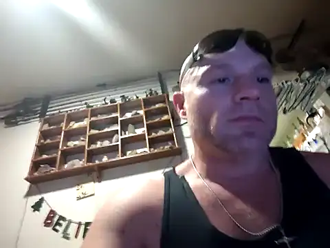 lilpervt online show from May 5, 2026, 3:03 am