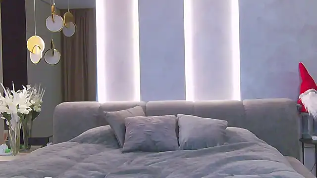 Sinful Eyes online show from December 6, 2024, 1:11 pm