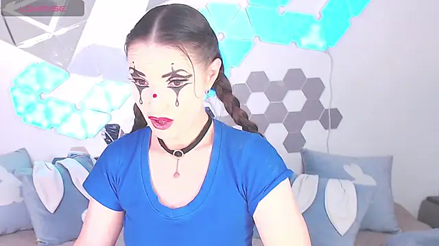 LexiKiss online show from December 6, 2024, 9:43 am