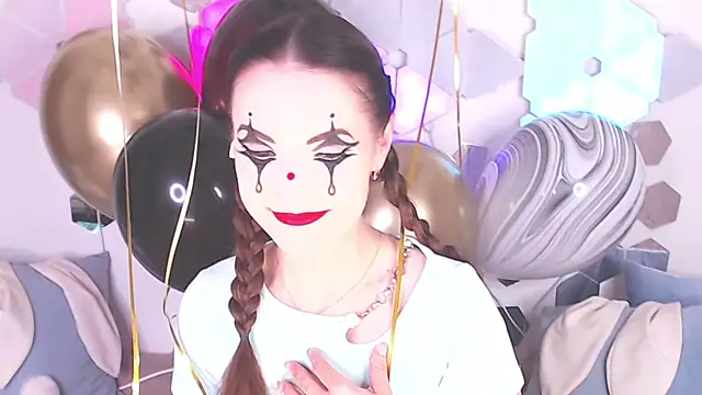 LexiKiss online show from September 10, 2025, 7:41 am