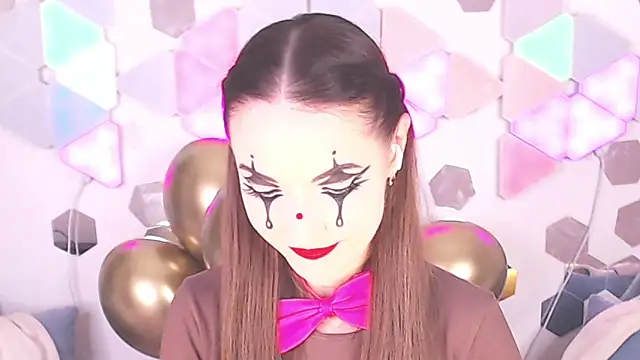 LexiKiss online show from September 16, 2025, 7:53 am