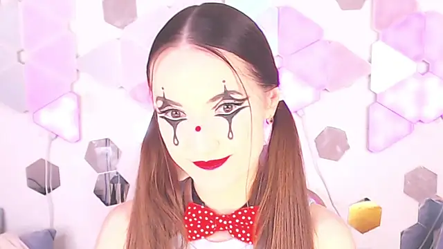 LexiKiss online show from September 19, 2025, 8:27 am