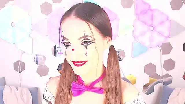 LexiKiss online show from October 22, 2025, 7:57 pm