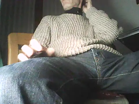 Snapshot of Moro_ra chatting on November 13, 2025, 7:35 pm Moro ra online show from November 13, 2025, 7:35 pm