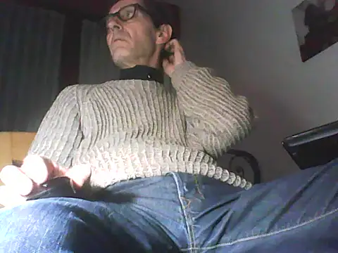 Snapshot of Moro_ra chatting on November 14, 2025, 7:34 pm Moro ra online show from November 14, 2025, 7:34 pm