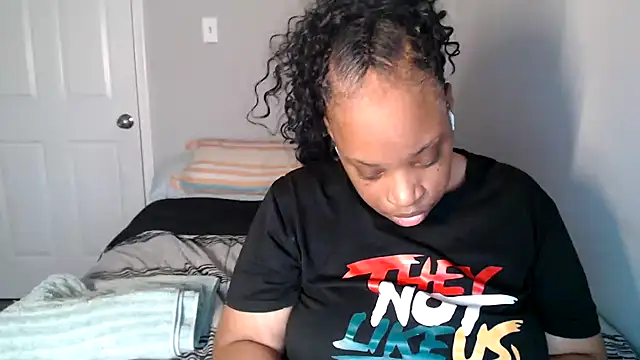 Snapshot of Sexymona1218 chatting on November 26, 2025, 8:54 pm Sexymona1218 online show from November 26, 2025, 8:54 pm