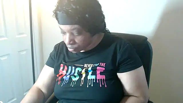 Sexymona1218 online show from March 12, 2026, 9:43 pm