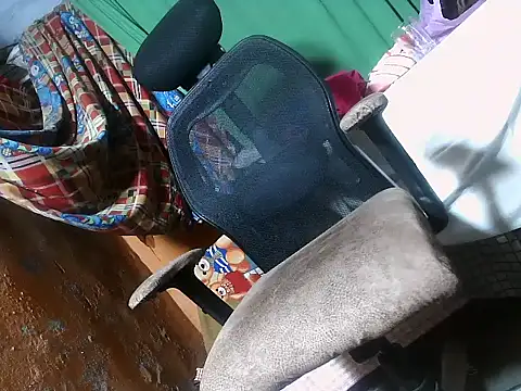 Snapshot of desiboy1101 chatting on January 24, 2025, 3:32 am desiboy1101 online show from January 24, 2025, 3:32 am