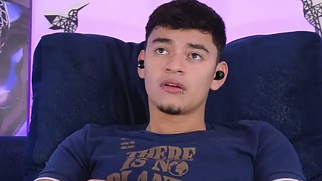 VikoHands online show from November 12, 2025, 10:04 am