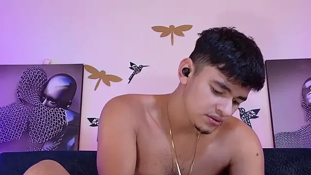 Snapshot of VikoHands chatting on December 19, 2025, 10:11 am VikoHands online show from December 19, 2025, 10:11 am