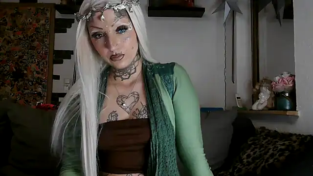 Snapshot of RoxxyInk chatting on February 14, 2026, 12:07 am RoxxyInk online show from February 14, 2026, 12:07 am