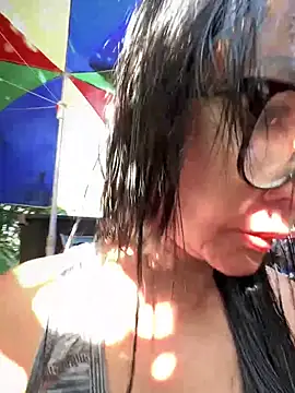 Snapshot of sweetieme chatting on October 31, 2025, 12:00 am sweetieme online show from October 31, 2025, 12:00 am