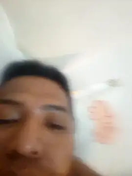 juliopantoja online show from April 30, 2026, 5:14 am