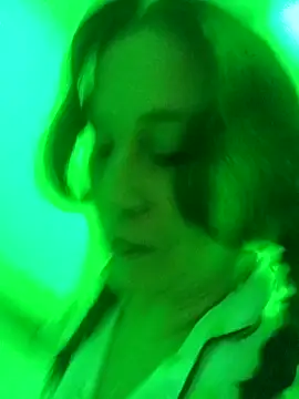 Snapshot of LADY_HELLEN chatting on April 24, 2026, 12:18 pm LADY HELLEN online show from April 24, 2026, 12:18 pm