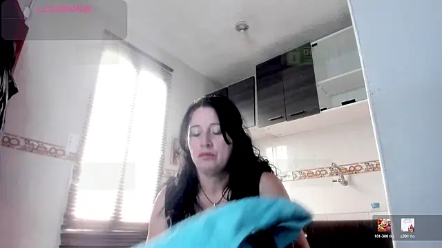 Snapshot of LADY_HELLEN chatting on April 27, 2026, 8:07 pm LADY HELLEN online show from April 27, 2026, 8:07 pm