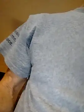 Biknight online show from November 8, 2025, 10:19 pm