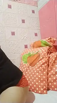 Snapshot of urwildest_dreams chatting on November 18, 2025, 9:41 pm urwildest dreams online show from November 18, 2025, 9:41 pm