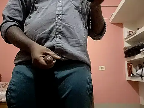 Aneesh007m online show from November 11, 2025, 5:24 pm