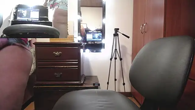 Snapshot of zoe_hotxxx chatting on February 20, 2026, 2:17 pm zoe hotxxx online show from February 20, 2026, 2:17 pm