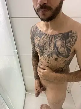 RenanDlc online show from April 15, 2026, 3:46 am