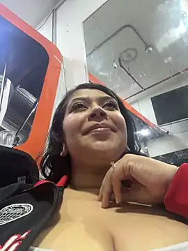 emilyjohanson online show from April 1, 2026, 5:43 pm