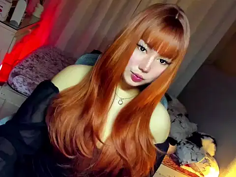 HOTnWILDalice online show from April 9, 2026, 2:22 am