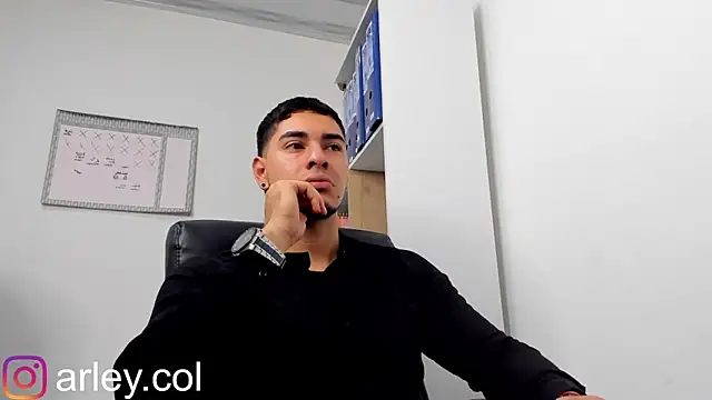 Snapshot of Dimitri_Colleman chatting on January 3, 2025, 7:16 am Dimitri Colleman online show from January 3, 2025, 7:16 am