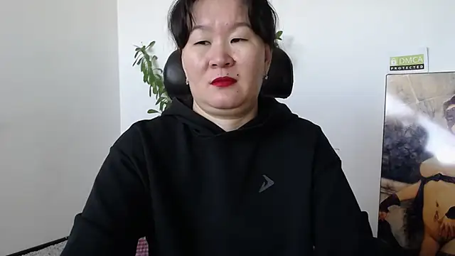 Akira xx online show from October 18, 2025, 2:14 am