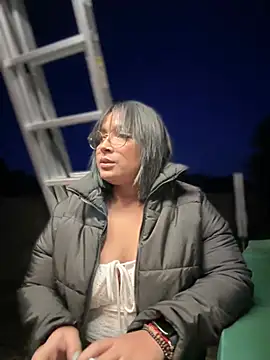 DannaaMeliza online show from January 7, 2025, 4:48 pm